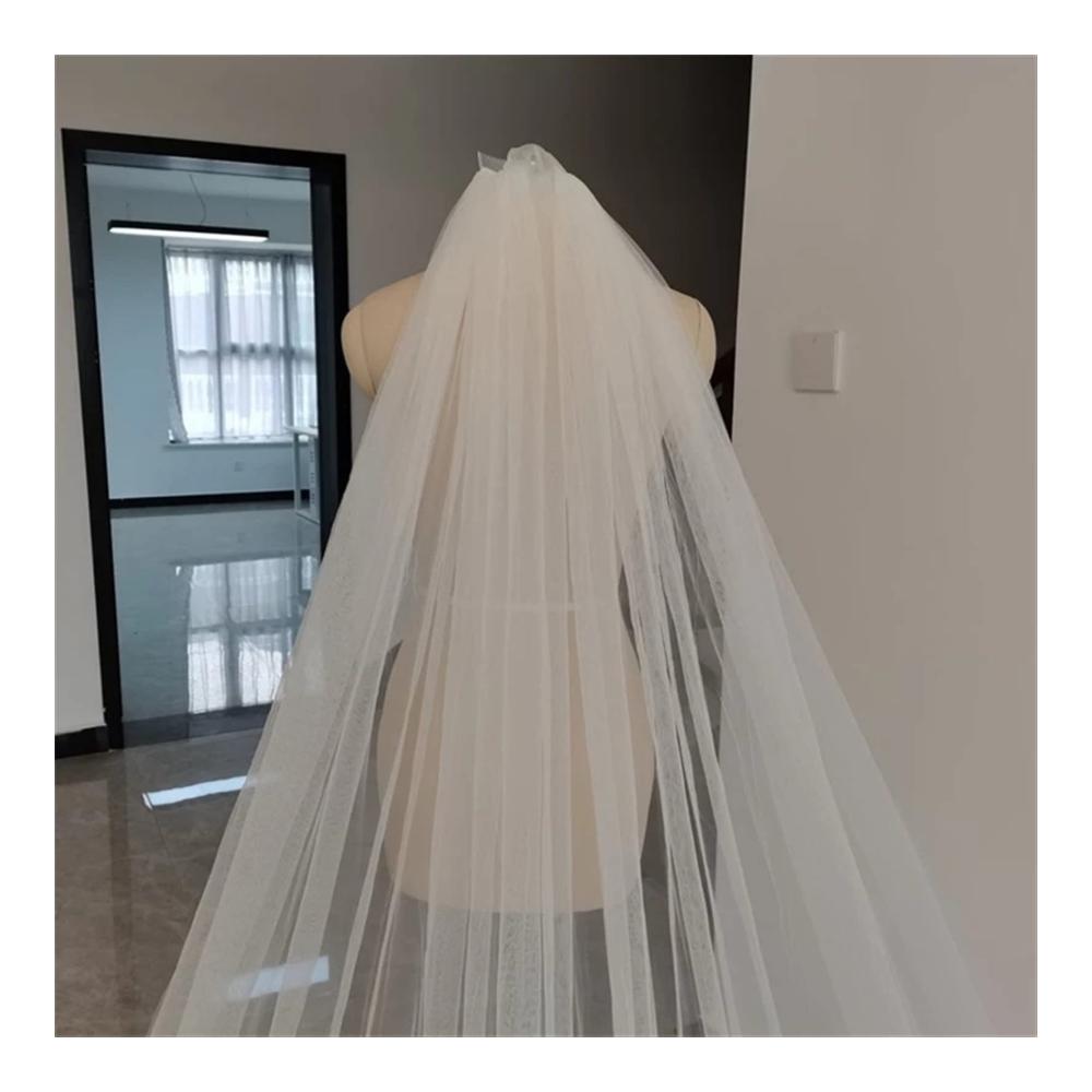 Kathedrale Brautschleier mit Spitzenkante | Luxuriöser langer Schleier in Elfenbein-Weiß | Elegante Hochzeitsschleier mit Kamm