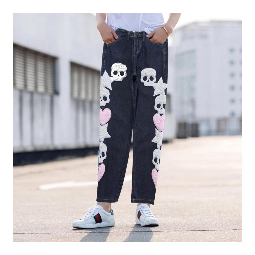 Herren Baggy-Jeans mit Totenkopf-Print - Coole Streetwear für den punkigen Goth-Look