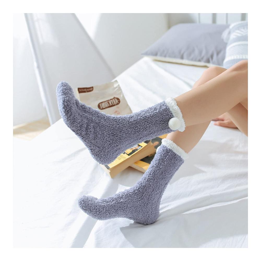 6er Set Damen Stoppersocken - Korallen-Fleece-Plüschsocken für ein flauschiges Weihnachtsfest - Ideales Geschenk für Familie und Freunde