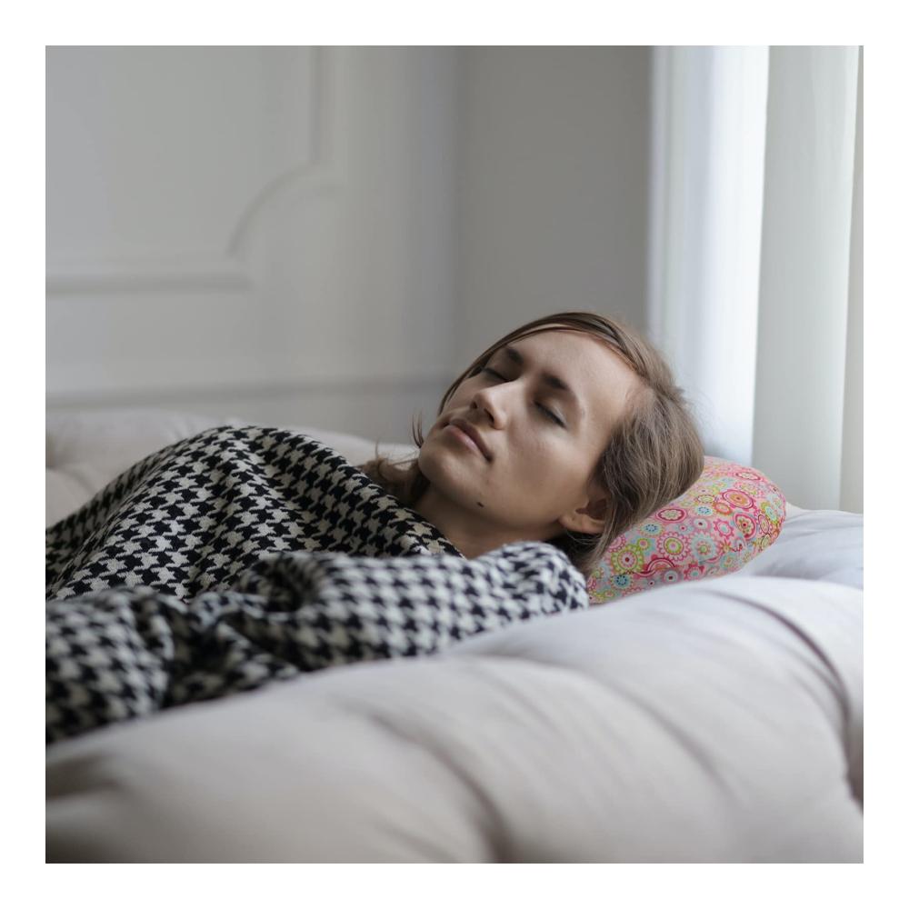 Orthopädisches 4er Set Tragbare Ohrkissen für ergonomischen Komfort - Ideal als Schreibtisch-Kopfstützenkissen Reisekissen Donut-Kissen mit Piercing-Design für Seitenschläfer